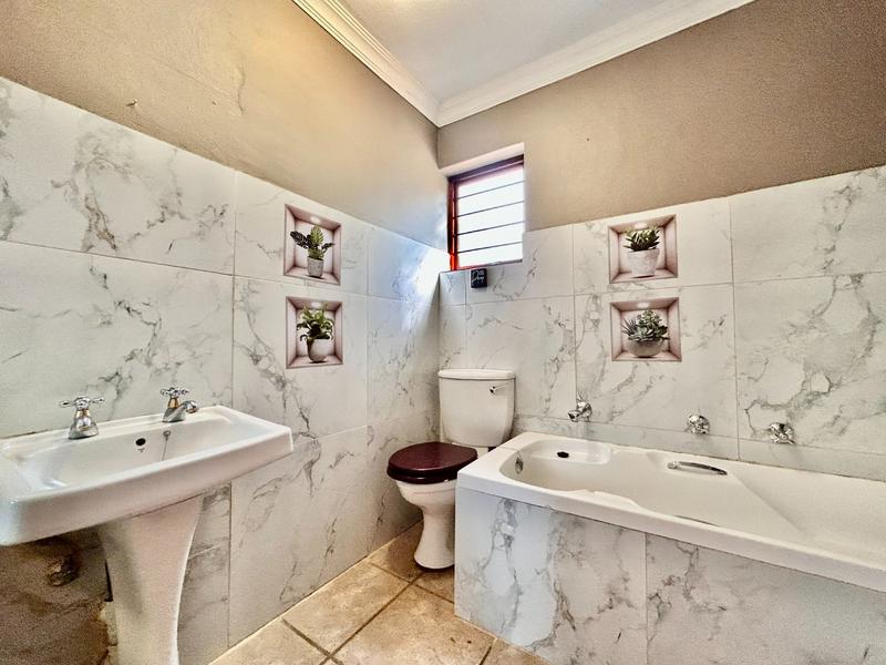 To Let 2 Bedroom Property for Rent in Kosmos North West
